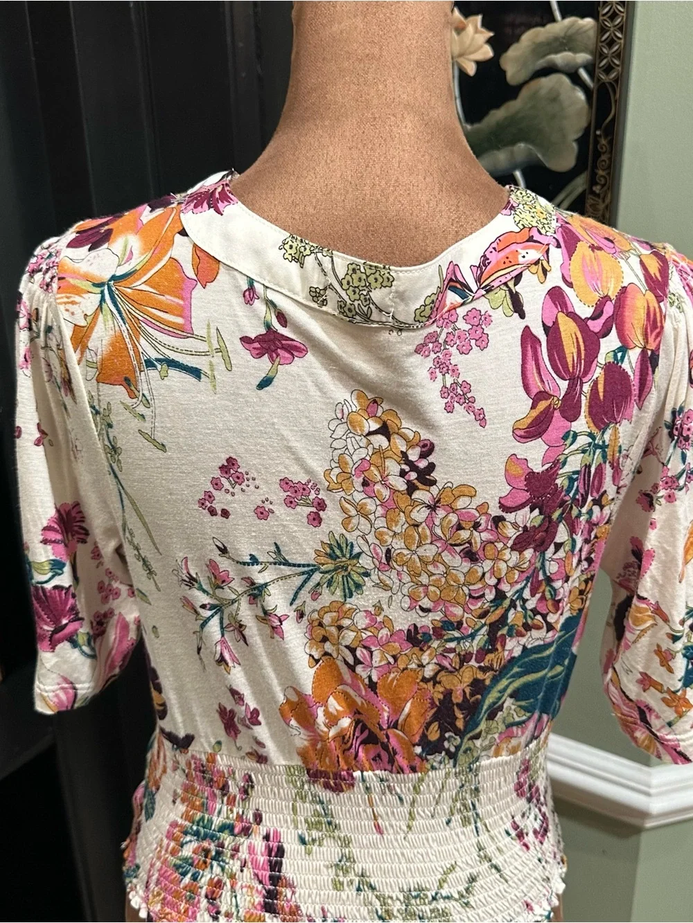 Anthropologie Tiny Adelaide Cream Floral V‑Neck Blouse with Smocked Puff Sleeves
